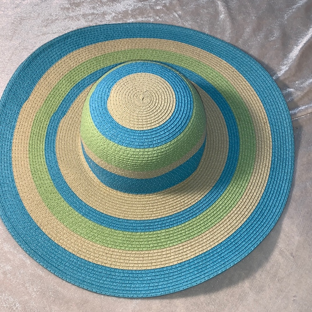 Sunshade hat straw blue cream and green